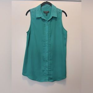 Banana republic teal sleeveless button-down blouse, size M, classic fit